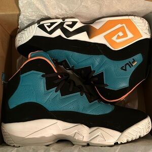 FILA Jamal Mashburn sneakers (Men’s size 16)